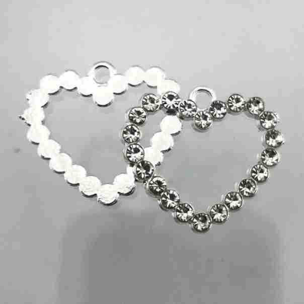 人気の美しい合金桃心真珠ペンダント装飾愛の花盤携帯電話チェーンdiy装飾部品