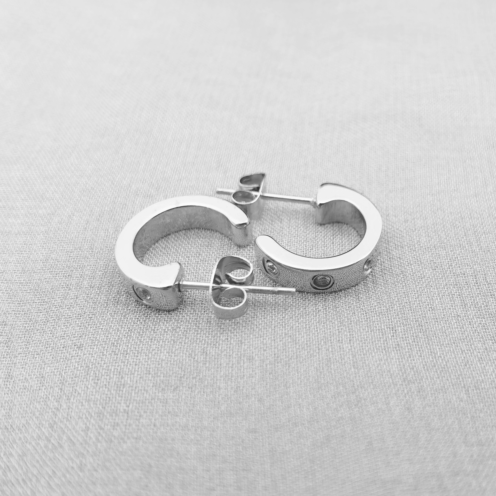 Card earrings silver 5 diamonds