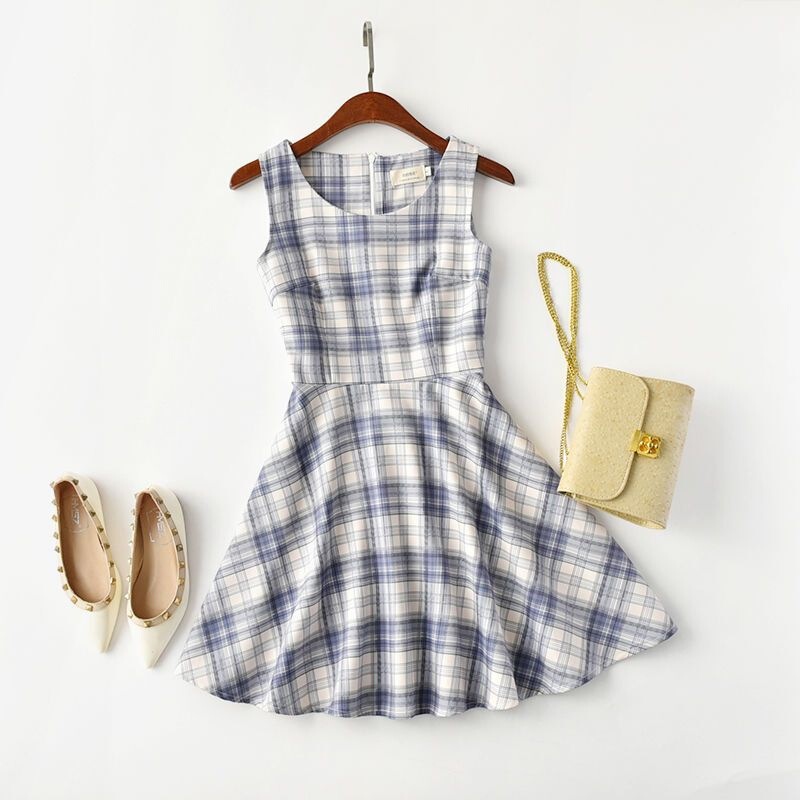 2026 Summer New Plaid Dress Fashionable Internet Celebrity Student Sweet Fresh Cherry Floral Sleeveless Dress