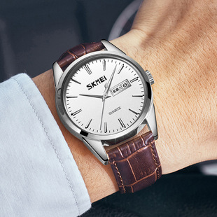 �r����ʯӢ����Ů�����̄���Ƥ��ʯӢ�ֱ���ˮ�՚v�r����H�ֱ�