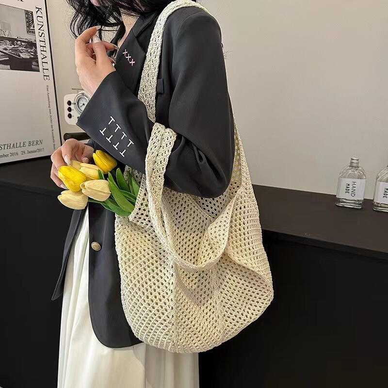 New Summer Popular Woven Women's Bag Portable Woven Bag Fashionable Stylish Shoulder Mesh Bag Seaside Travel Straw Woven New Summer Popular Woven Women's Bag Portable Woven Bag Fashionable Stylish Shoulder Mesh Bag Seaside Travel Straw Woven