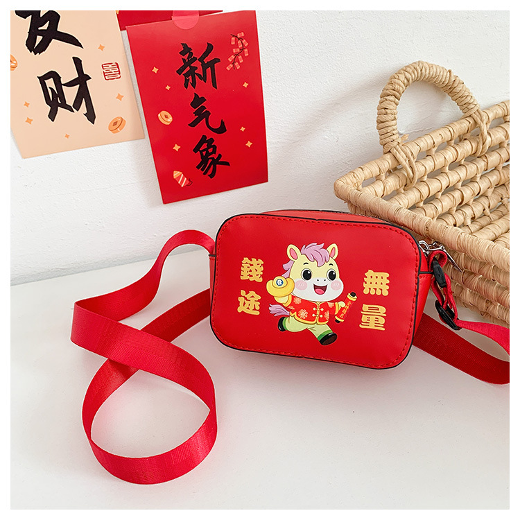 2026 bolsos de Año Nuevo para niños dibujos animados lindos impresión bebés sobre rojo de Año Nuevo bolso de hombro festivo para hombres y mujeres