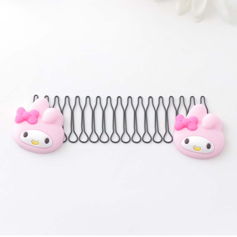 구부러진 귀 토끼