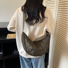 ���e�ٴ��p����ˇ��Ӱ�Ů�������ٴ�б������r��ͨ��Ҹ�μ��