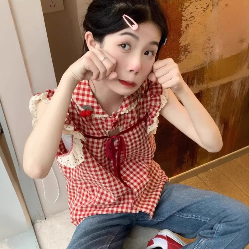 Red Plaid Short-Sleeved Shirt for Women, Summer Sweet and Cute 2026 New Style, Petite Doll Collar, French-Style Beautiful Top