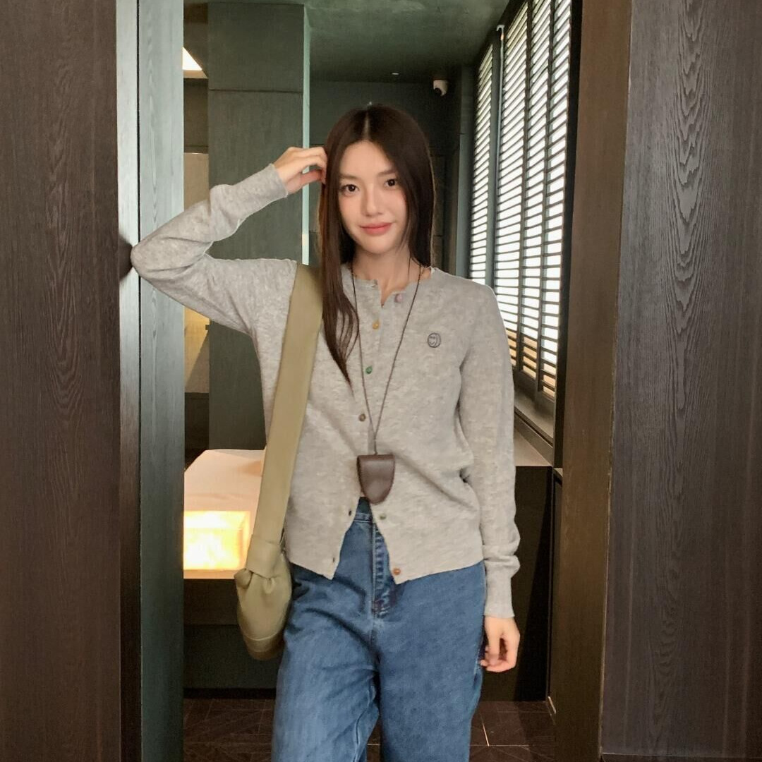 —实拍 圆圈刺绣70羊毛30羊绒七彩扣针织开衫 #092403