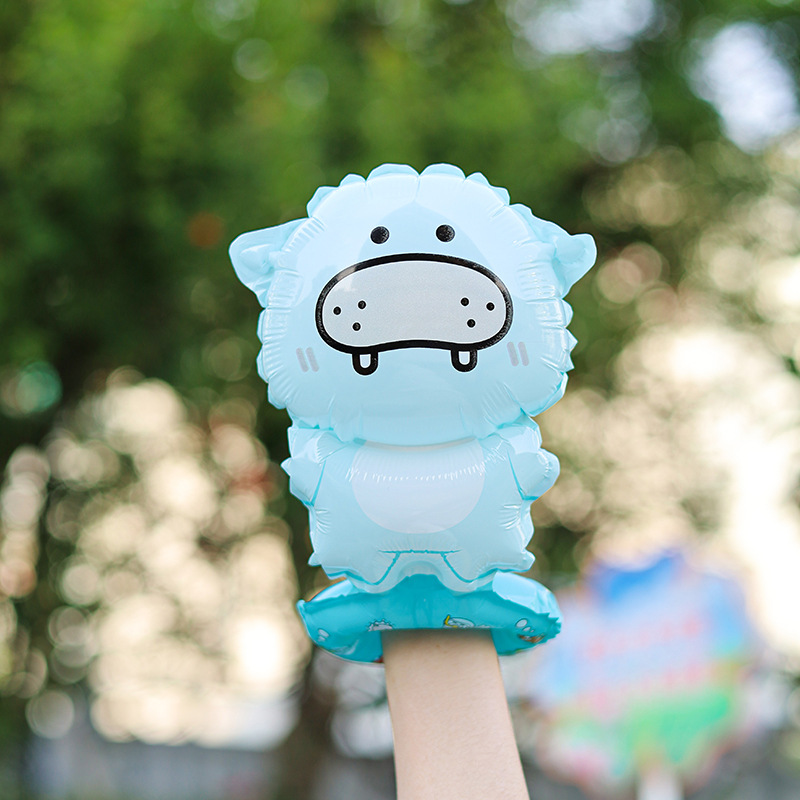 Globos de muñeca para niños, arreglos festivos para estudiantes, bolas de película de aluminio, jardín de infantes, puesto del día del niño, pequeños regalos al por mayor