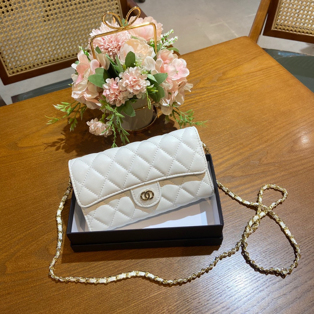 대형 흰색은 휴대폰을 보관할 수 있으며 수집 및 선물 제공이 가능합니다.