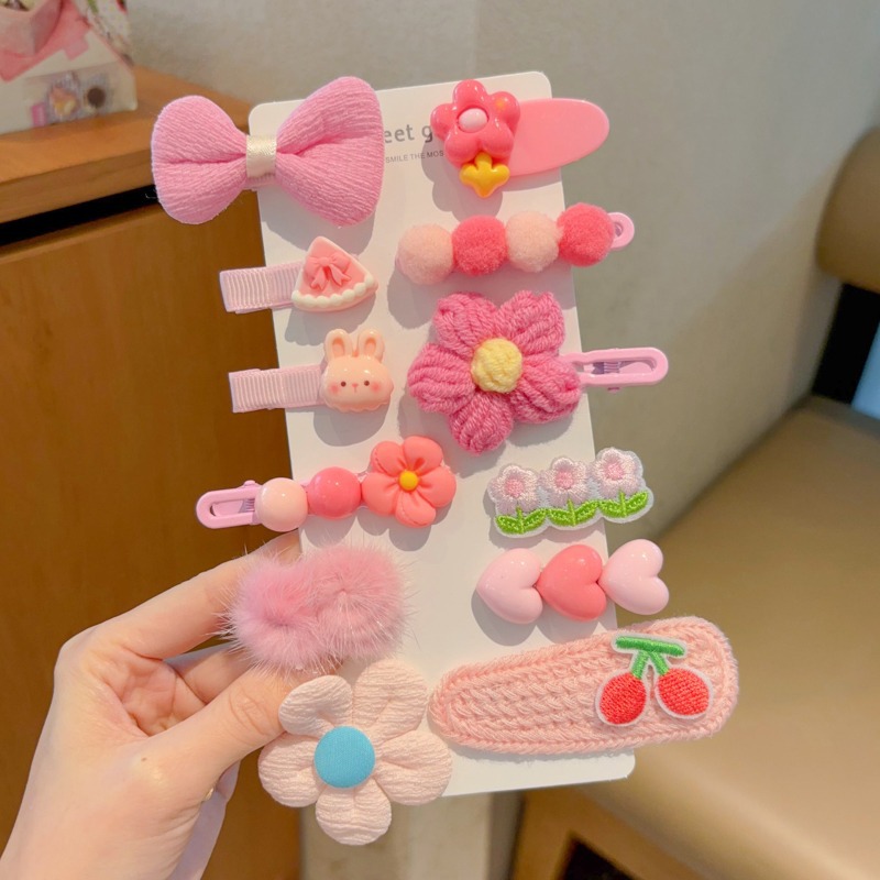 Niña encantadora peluda pel