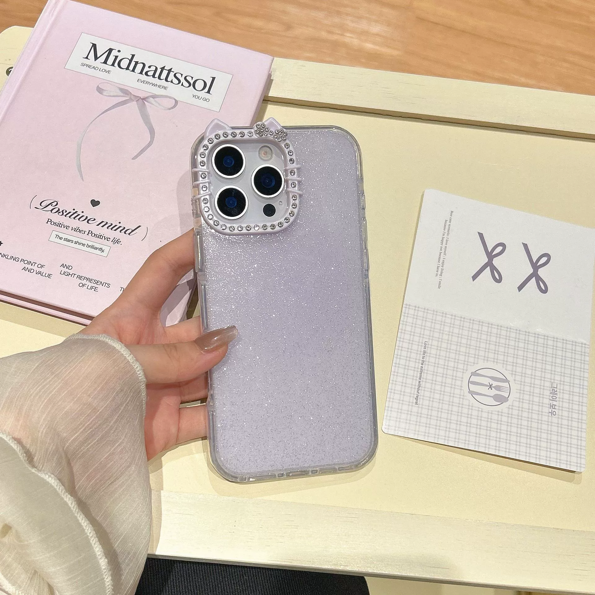Чехол для телефона Apple iPhone 17, iPhone 17 Pro — тонкий, защита от падений, блёстки вокруг камеры