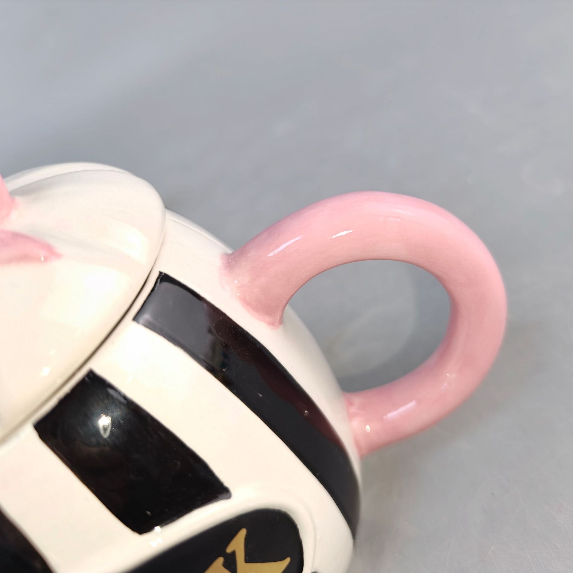 Creativo simple pintado a mano de cerámica rayada campana rosa taza de copa encantadora taza práctica de alta calidad de agua