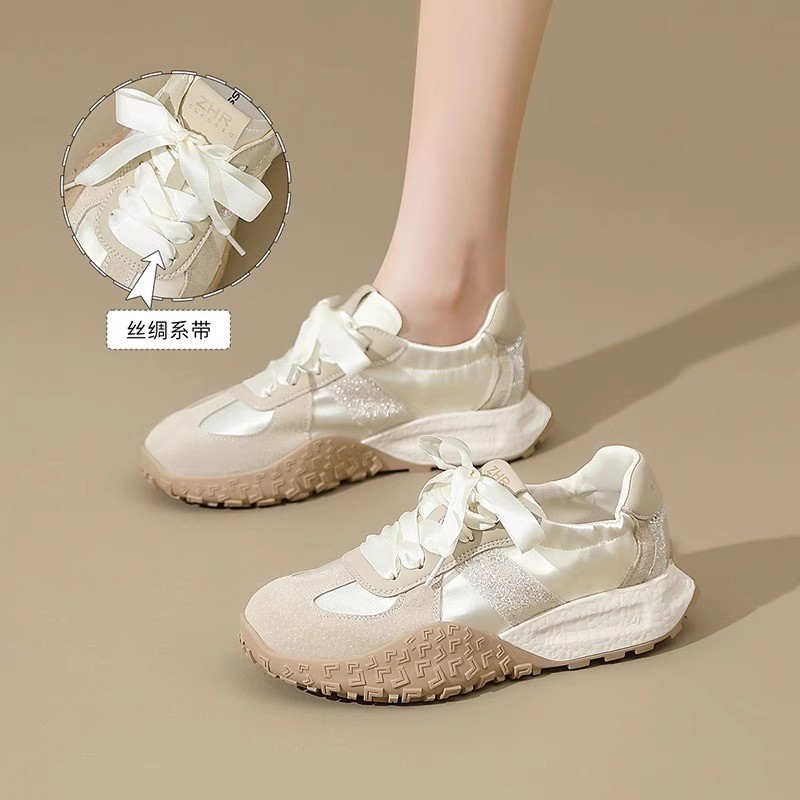 Chaobunan De zapatos de entrenamiento para mujeres 2025 nuevos zapatos de primavera y verano transpirables versátiles zapatos Agan pequeños zapatos deportivos blancos casuales