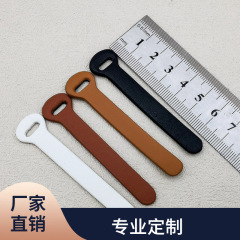 服の補助材料のバッグのファスナーの頭の革のプルタブは皮のファスナーの頭をまねて尾の油を引っ張ります。