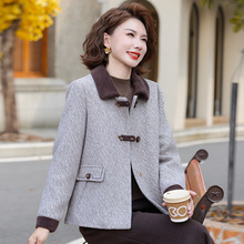 2025秋冬新款时尚洋气中老年女装加绒加厚上衣妈妈秋冬款毛呢外套