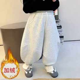 宝宝加绒裤子2025洋气新款秋冬外穿弯刀裤韩版宽松裤子潮