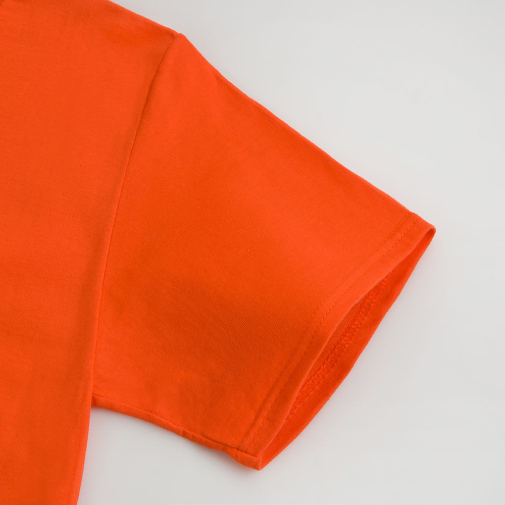 Camiseta de algodón personalizada con logotipo cuello redondo manga corta para publicidad actividades al aire libre o corporativa