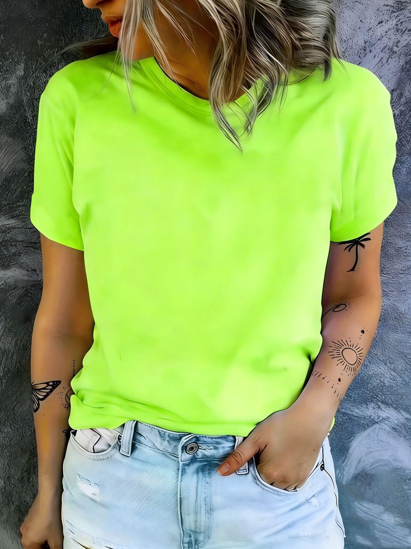 Fábrica de mangas cortas de mujer distribución transfronteriza mayorista al por mayor camiseta de verano fresca ocio interior al aire libre diy