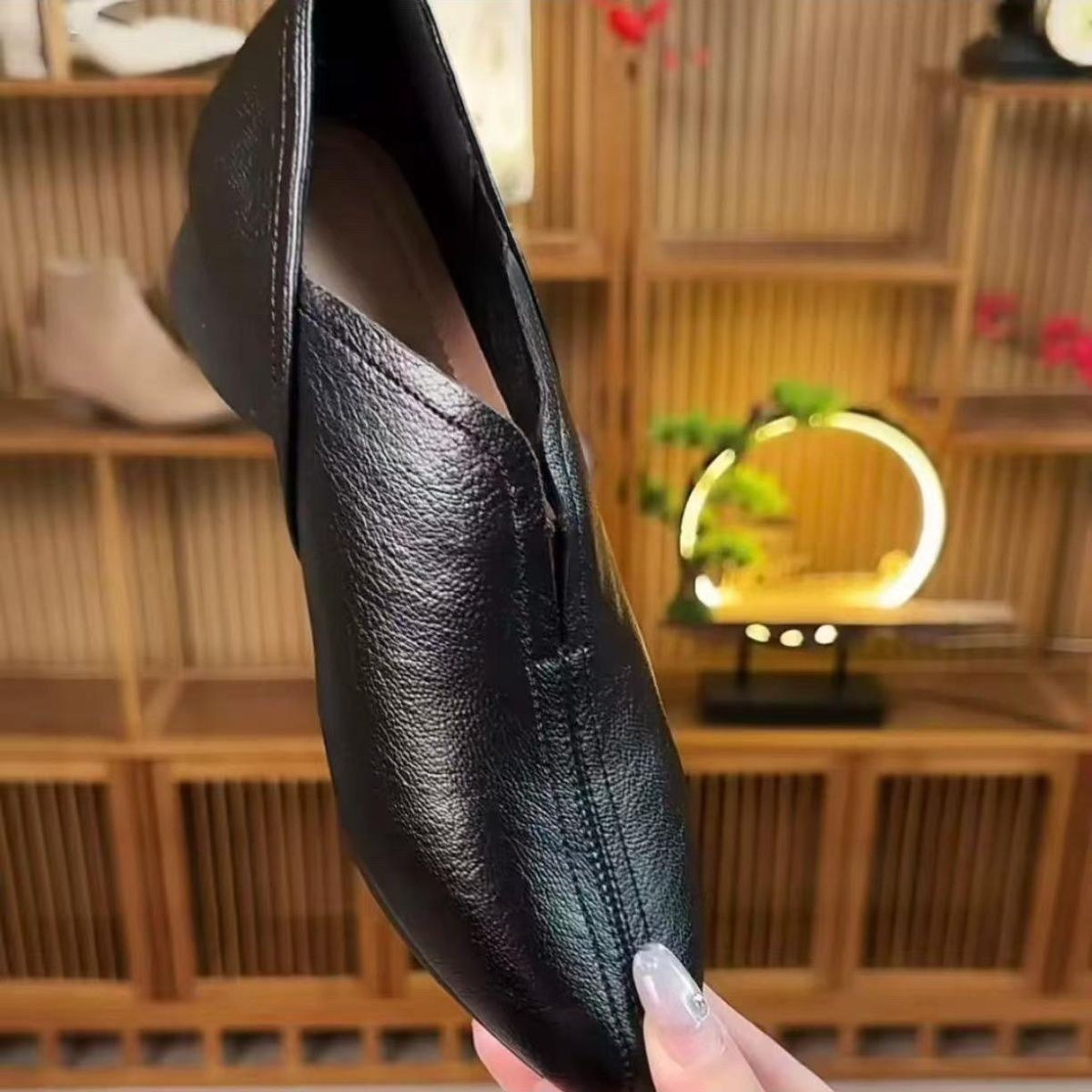 Vintage tacones profundos zapatos de una sola boca 2026 primavera y otoño nuevos zapatos de cuero cómodos de estilo francés con una sola sola pie suave