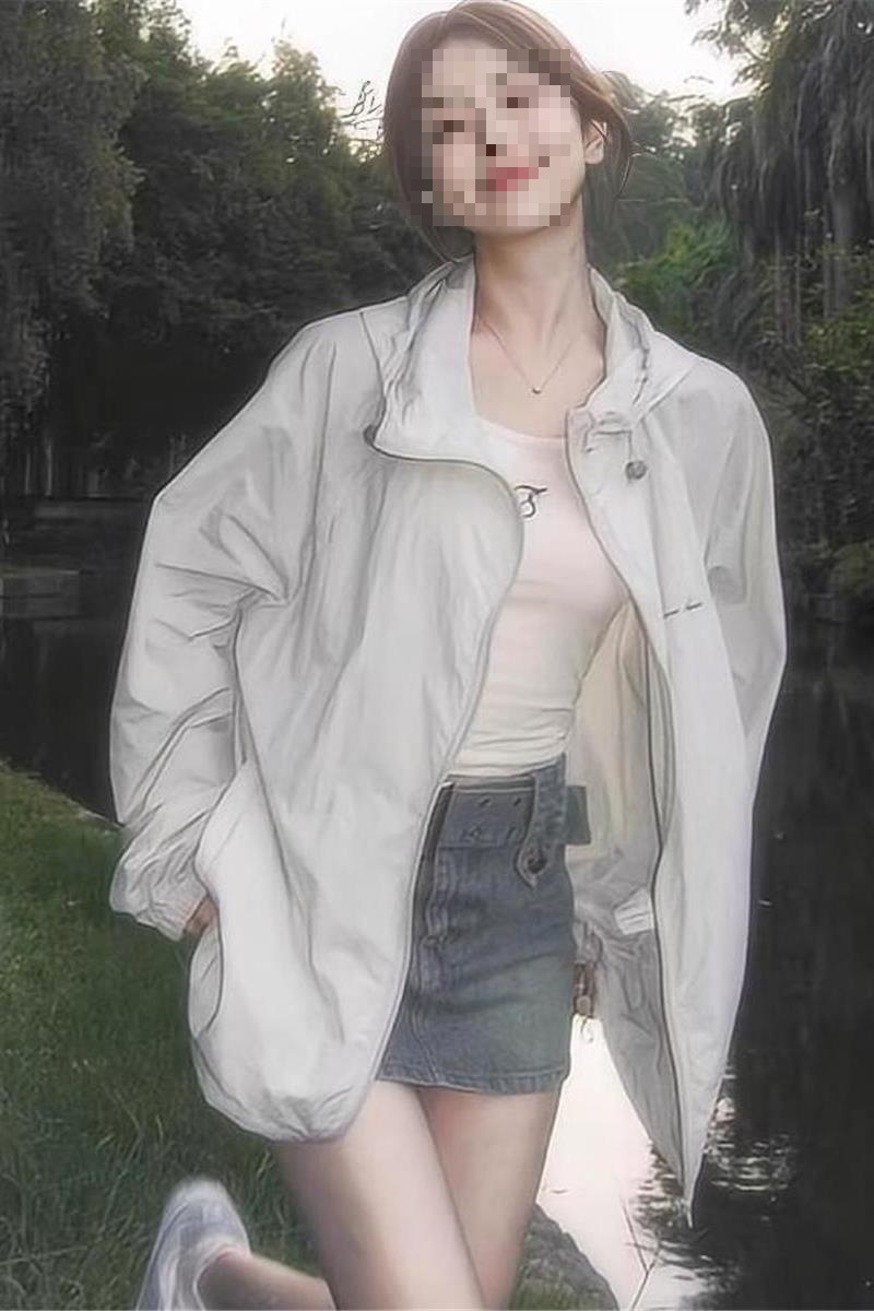 超好看灰色防晒衣女2024新款夏季宽松百搭薄款连帽户外防晒服外套