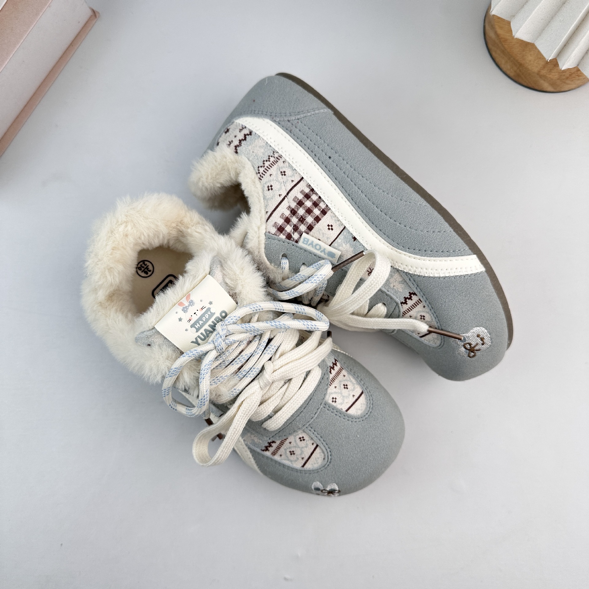 Farwave explosión de terciopelo caliente para mujeres 2025 invierno no congelación de pies zapatos de algodón retro retro retro N22110M