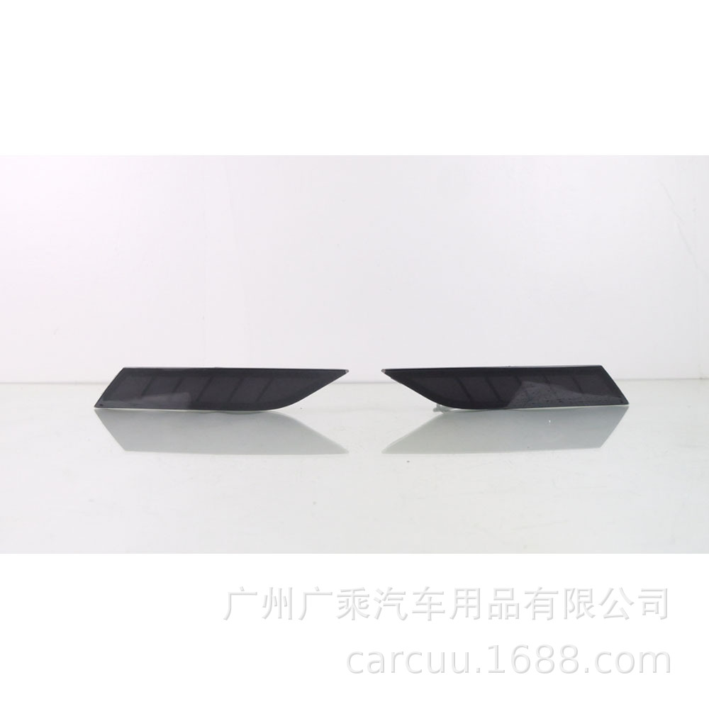 Aplicable a 23 - 24 años Toyota Yaris luz de barra trasera Yaris Cruz luz de advertencia luz de freno luz de niebla