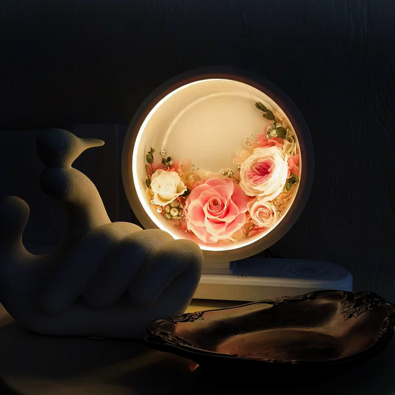 Lámpara de mesa con rosa de San Valentín, adorno de flores secas para novia, regalo de boda, cubierta de cristal, flor eterna, celebración de bodas