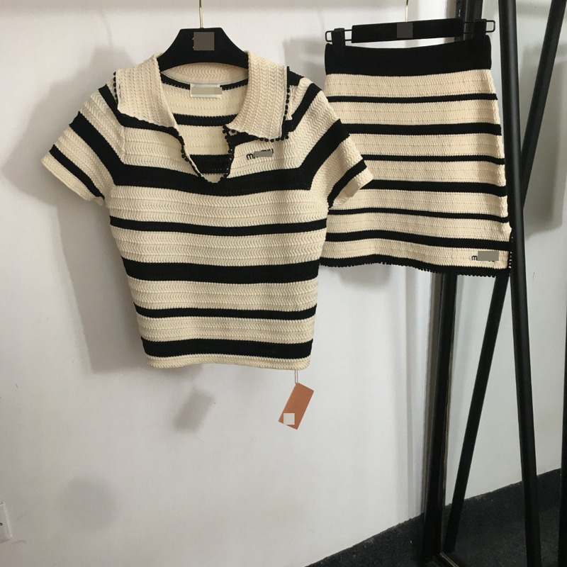 2025 Nanyou Classy Hot-Selling New Knitted Suit Color-Blocked Stripesd Lapel Short-Sleeved Knitwear + A-Line Skirt