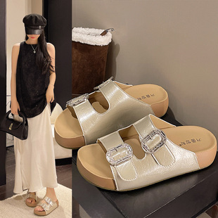 ������߲�����ЬŮ�⴩2026�¿��ļ����eһ����С����ɳ������Ь