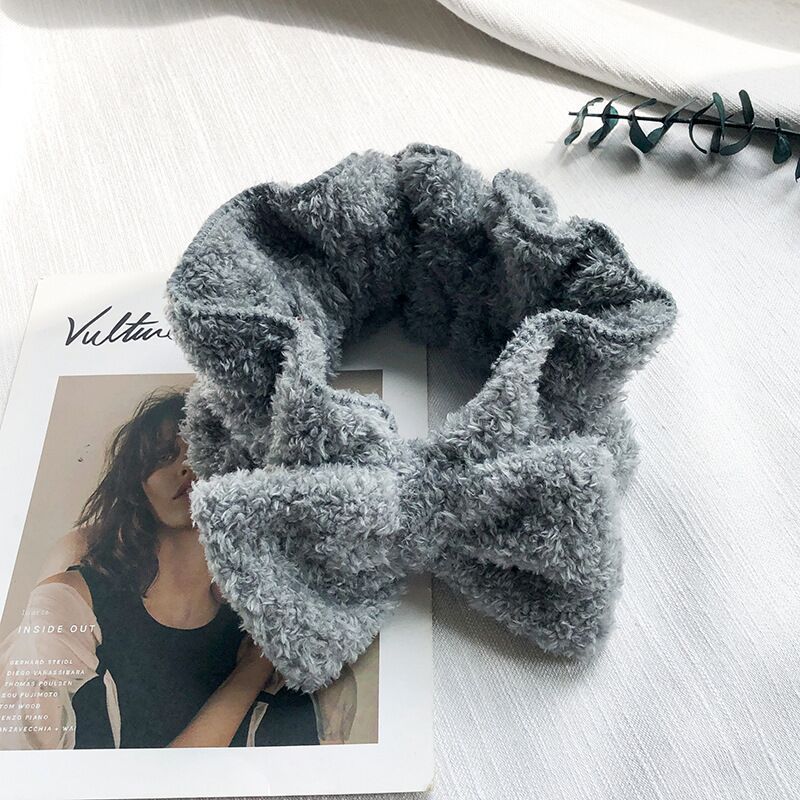 Otoño y invierno dibujos animados peluche lavar la cara cinturón de cabello máscara de mujer lavar la cara cinturón de cabello impermeable estereoscópico impermeable adornamientos de cabello al por mayor