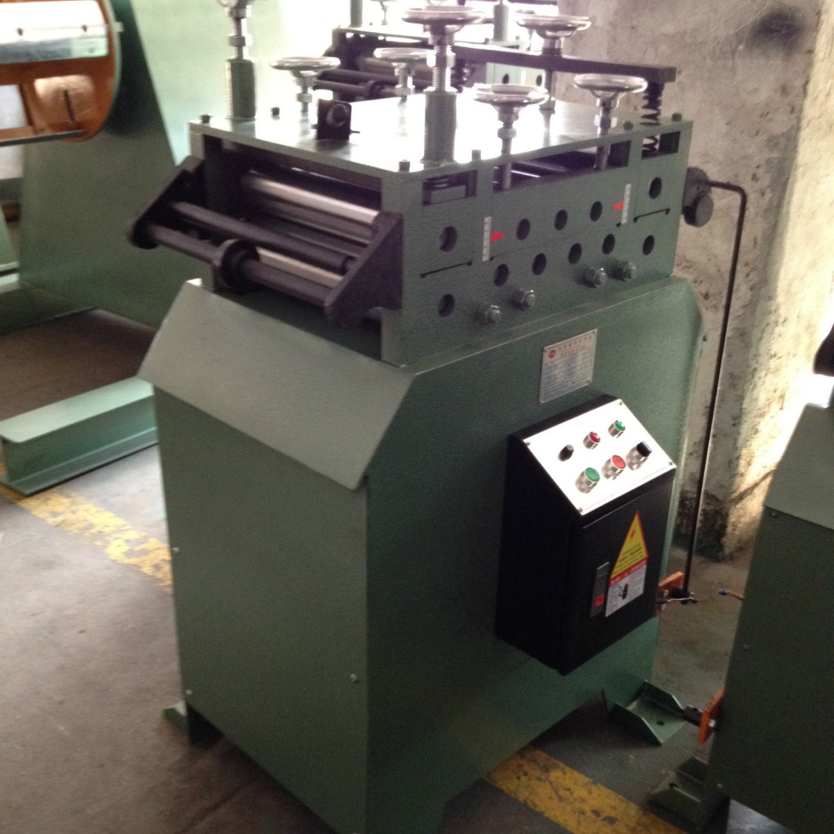 售材料整平机  CL-200材料校平机  质量好 滚轮材质加硬