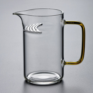 Japanese-style glass fair cup tea drain integrated crescent green tea with filter kung fu tea tea set thickened tea dispenser wholesale