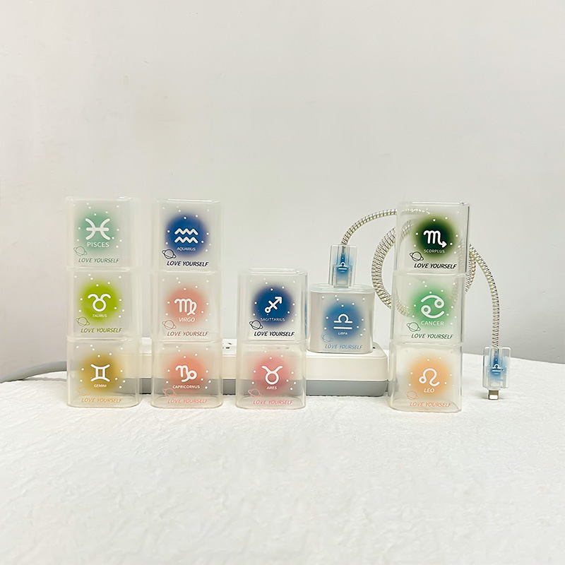Funda protectora para cargador Apple de 20W, cubierta para cabezal de cargador de carga rápida de 18W, clip para cable, protector de cable, creativo con los doce signos del zodiaco.