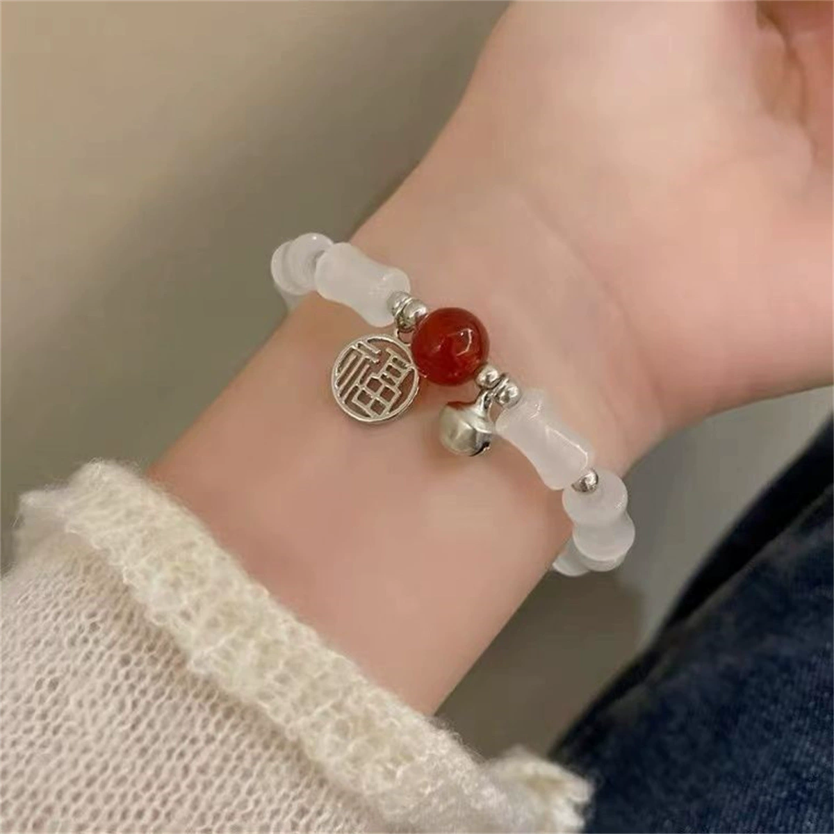 Браслет Xiaohongshu женский с бусинами «кошачий глаз» и подвеской-бабочкой, разноцветный, 12 см
