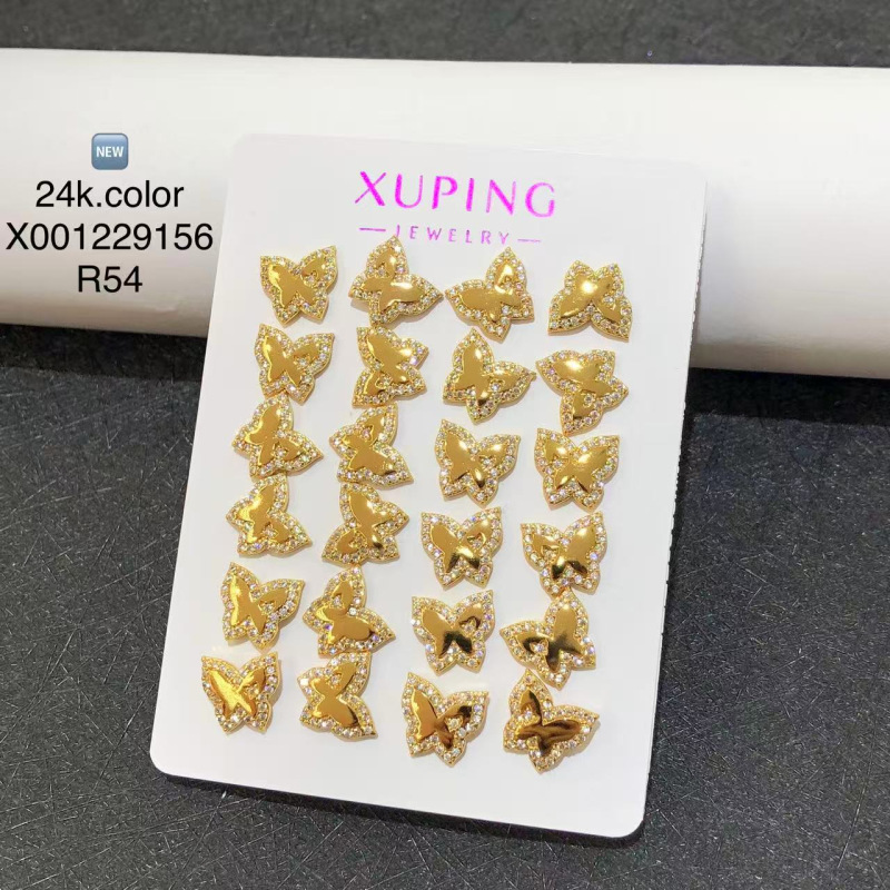 Xuping aleación de cobre chapado 24k color diario pequeño ligero estilo de lujo pernos de orejas elegantes orejas al por mayor mujeres