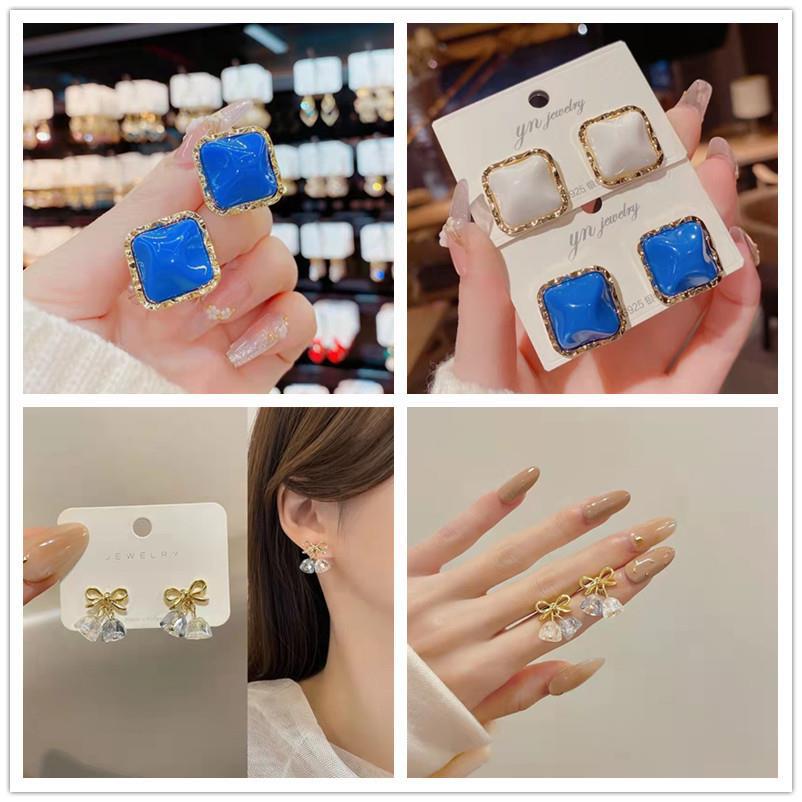 11-301 Blue 10-101 Gold