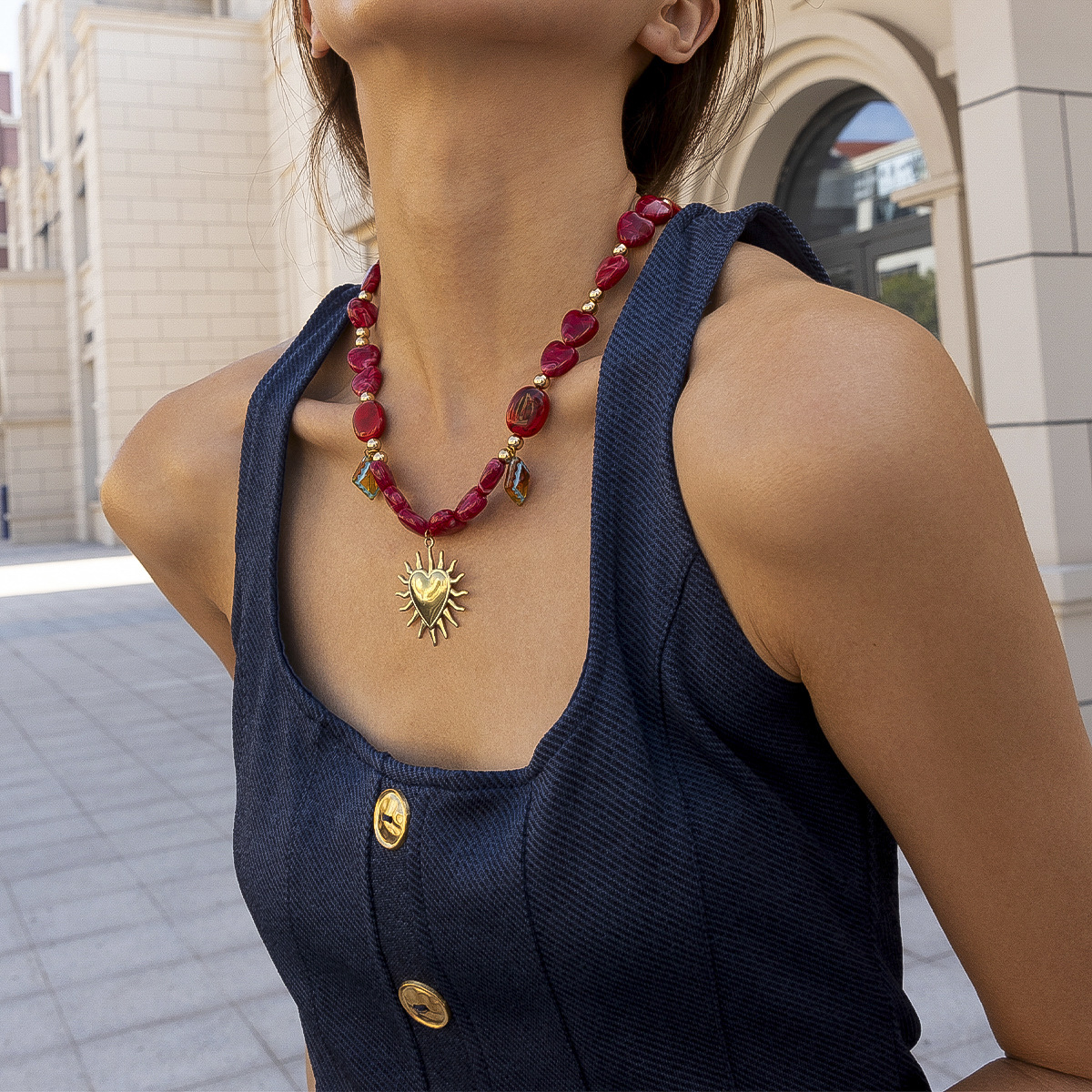 Collar de acero inoxidable de lujo ligero y nicho de acrílico, collar de cuentas de amor femenino, cadena de clavícula no desvanecida