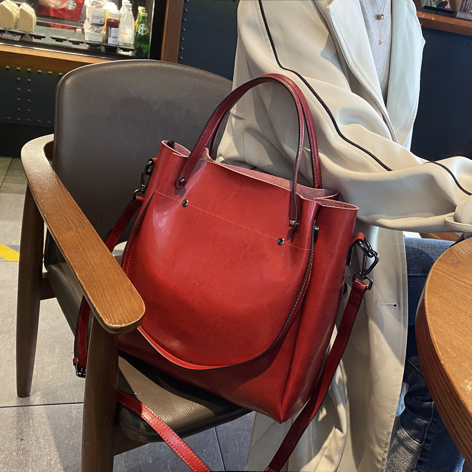 Borsa a secchiello donna in vera pelle, elegante borsa a spalla_voghion.com