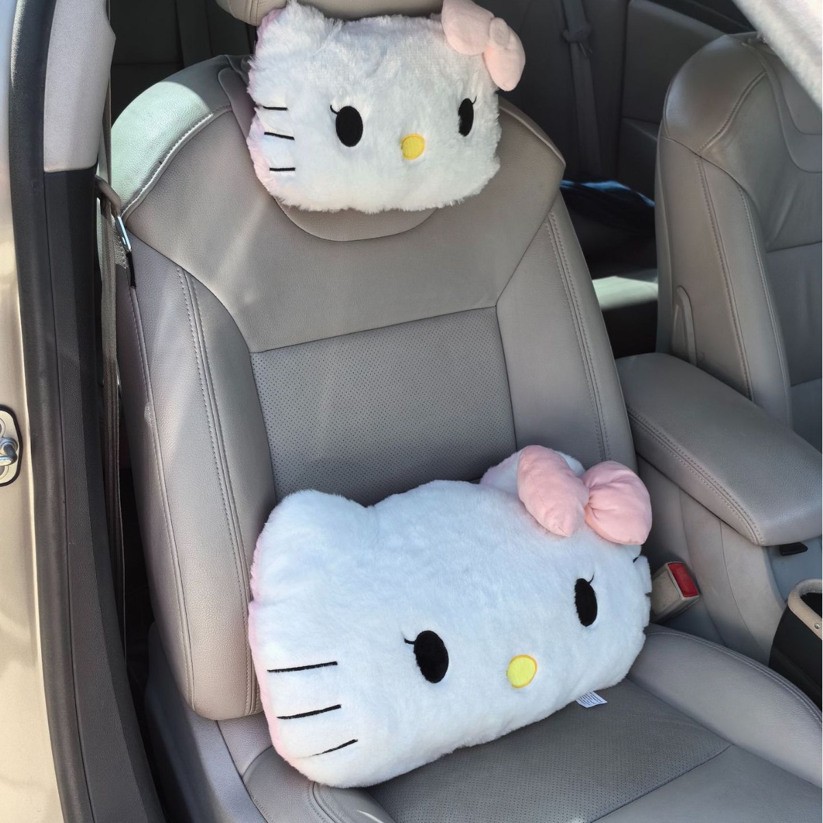 Cartoon chair with animals