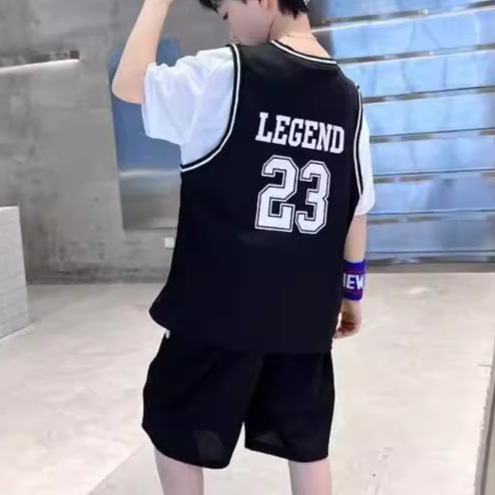 어린이 착용 소년 여름 착용 세트 2024 새로운 스타일 중대형 소년 여름 얇은 잘 생긴 빠른 건조 스포츠 세트