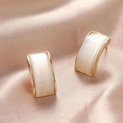 2023新款簡約小巧C形貓眼石耳釘女東大門氣質百搭耳環耳飾品