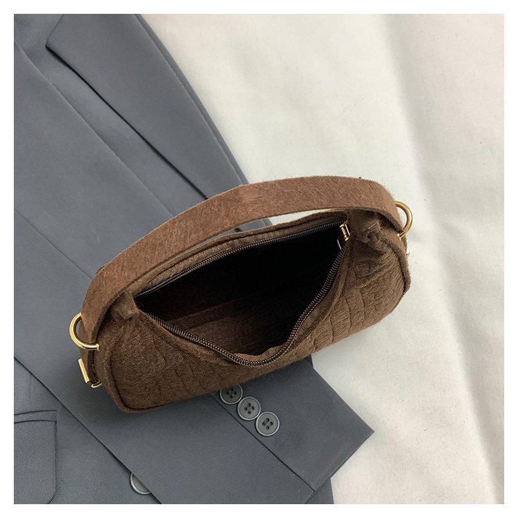 198g Weight Nylon Lining Material Sewing Thread Fashion Element Zipper Closure Type Single Shoulder Strap Strap Type Handbag Bags Type Holiday, Daily Occasion Polyester Material Solid Color Pattern All Seasons Season Women's Gender Classic Style, Streetwear Style Square Shape Medium Size Women's Medium Polyester Solid Color Classic Style Streetwear Sewing Thread Square Zipper Handbag 27