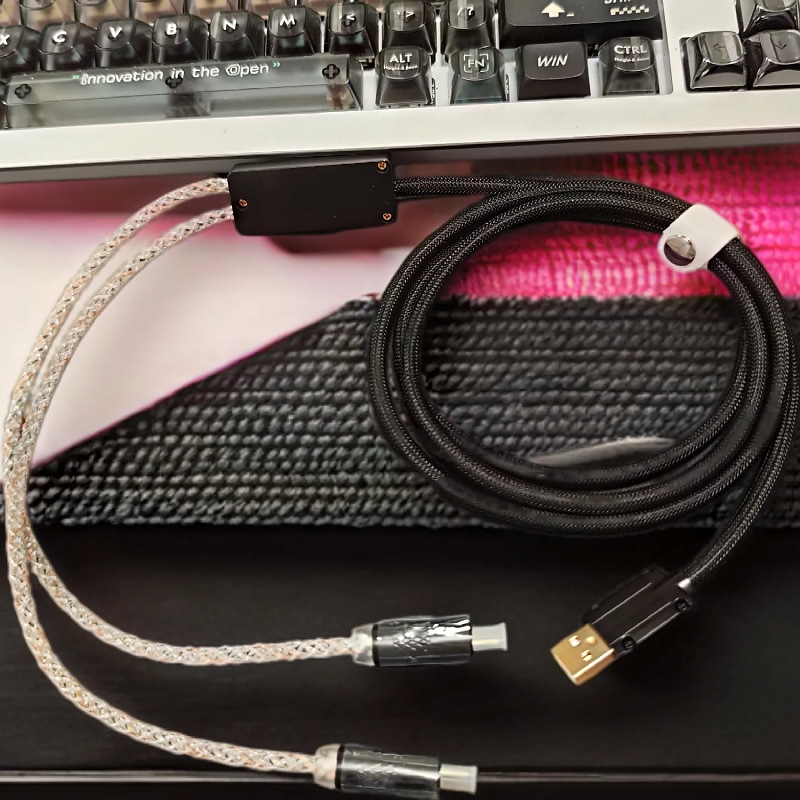 新しい 8K レート 1 対 2 デュアル TYPE-C キーボードとマウス ケーブル RGB 電気磁気軸メカニカル キーボード データ ケーブル|undefined