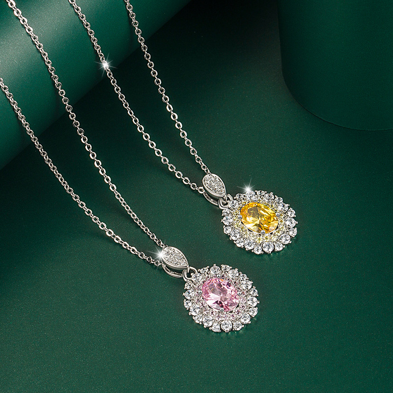 Fashion Yellow Pink Diamond Denier Shape Moissanite Pendant Copper Necklace display picture 1