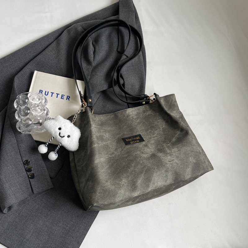 Colgante de cinturón gris oscuro