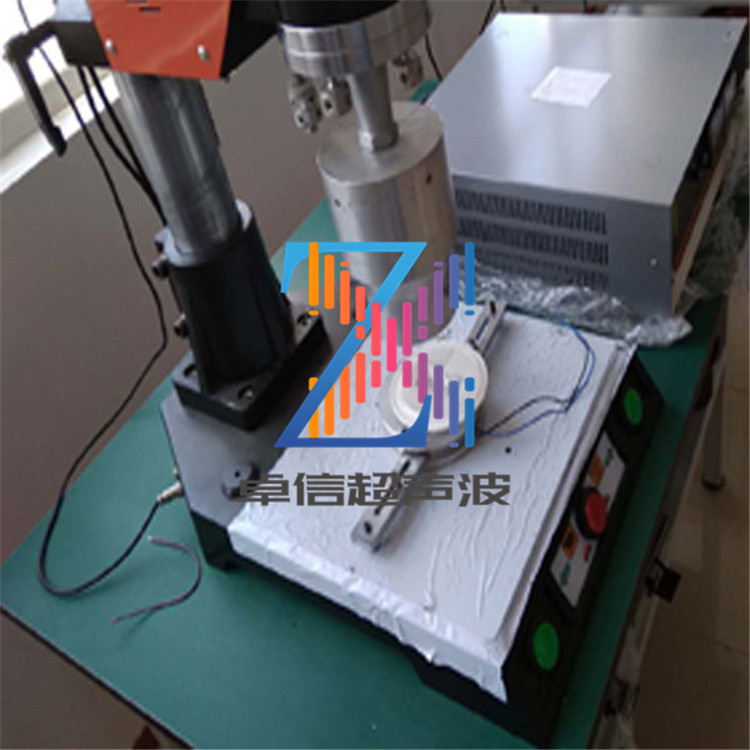 河北迁安圆形LED光源灯罩外壳超声波焊接机 15 20KHz超音波熔接机