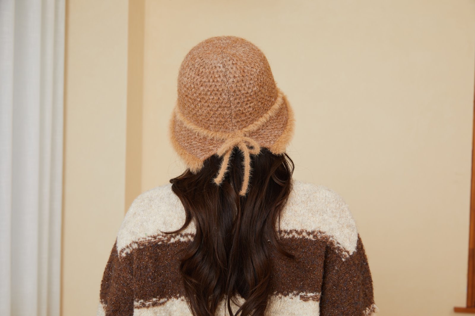 Versione coreana Visone Veet Protezione per le orecchie Fessura Donna Autunno Inverno Caldo Casual Versatile Viso Dimagrante Maglia Pescatore_voghion.com