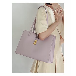 Leather capacious shoulder bag for leisure, one-shoulder bag