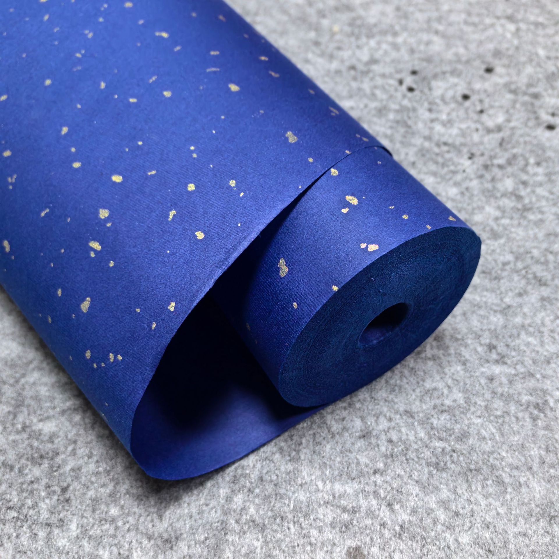 Espolvorear papel de arroz de largo rollo de oro engrosado gran Buda rojo amarillo antiguo azul y negro medio crudo caligrafía de caligrafía y pintura china