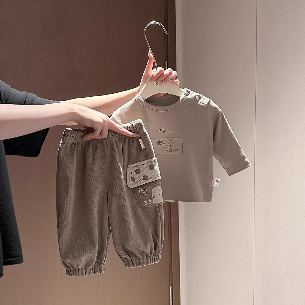 婴儿衣服秋季新款男女宝宝长袖连体衣满月百天爬爬服可爱洋气春秋