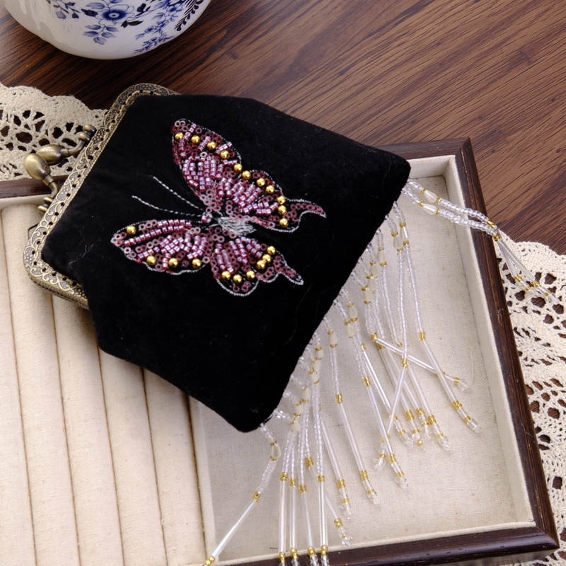 New Chinese-Style Heavy-Duty Sequined Butterfly Embroidery Velvet Fabric Tassel Coin Purse Crossbody Bag